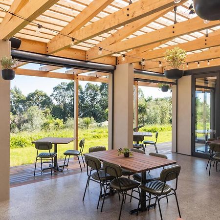 Tussock Hill Vineyard Retreats Hotel Christchurch Exterior photo