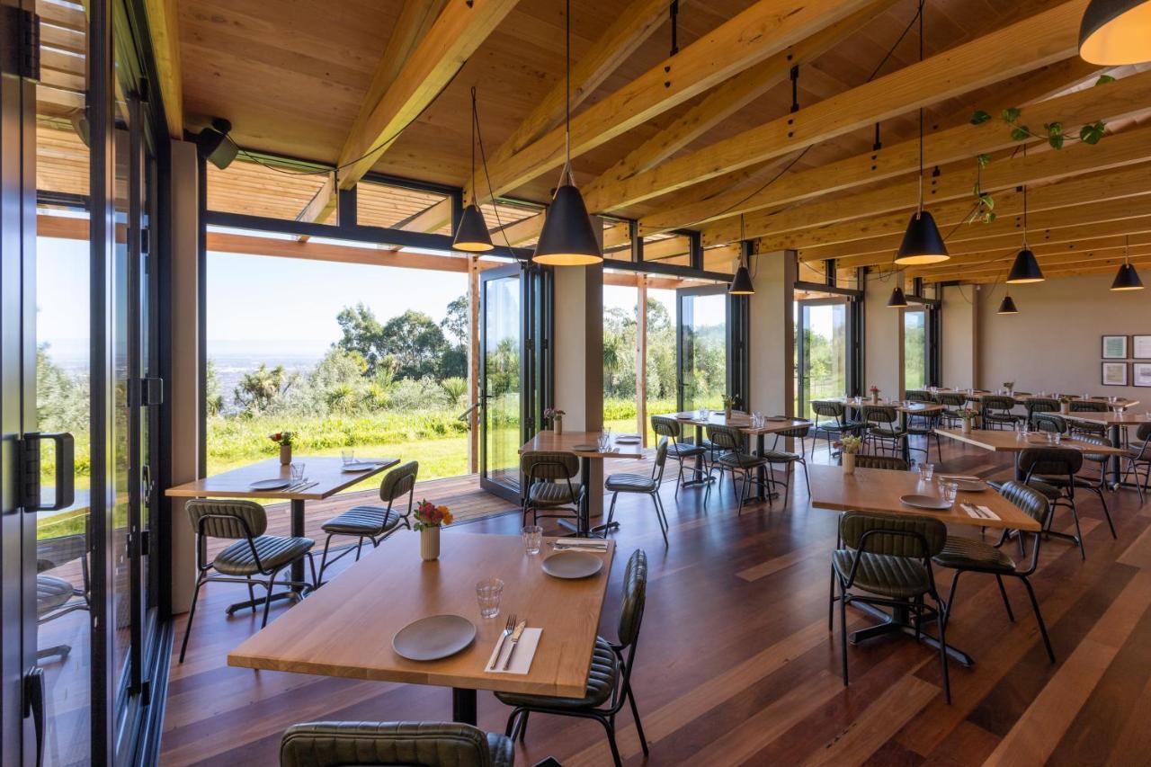 Tussock Hill Vineyard Retreats Hotel Christchurch Exterior photo
